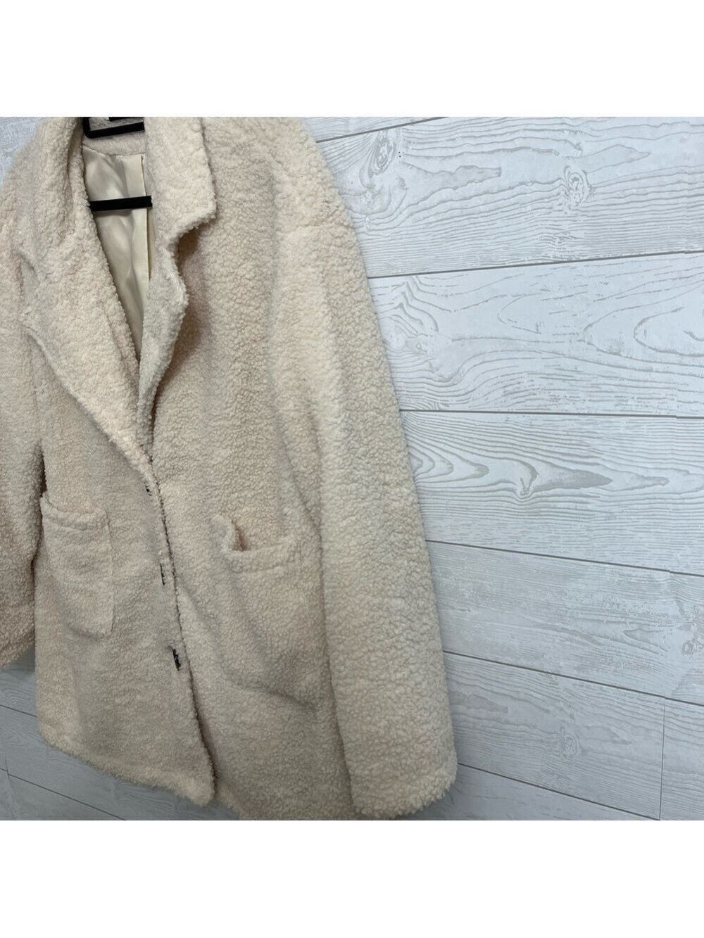 SHEIN Women’s Cream Colored Mid Length Sherpa Jacket. Size 8 - Picture 3 of 5